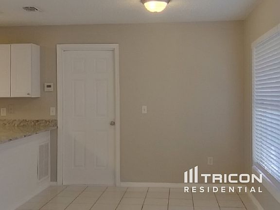 4th image of 2821 India Palm Dr