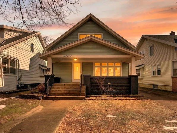 1444 Tamarack Ave NW, Grand Rapids, MI 49504