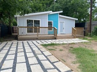 2515 E 3rd St #B, Austin, TX 78702