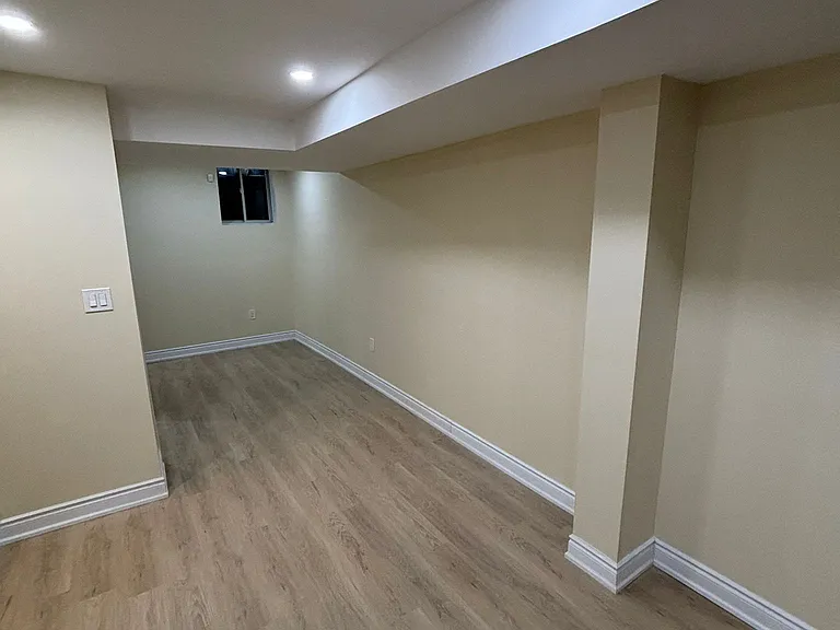 236 McLevin Ave #BASEMENT — Photo 5