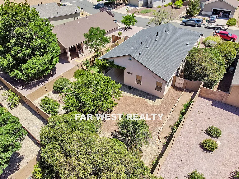 5251 N Celestine Ct — Photo 39