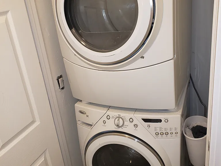 237 S Clementine St #8 — Photo 13