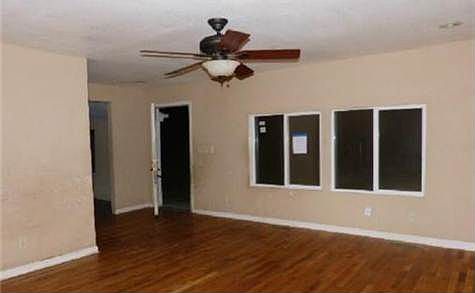 2nd image of 306 N Park St