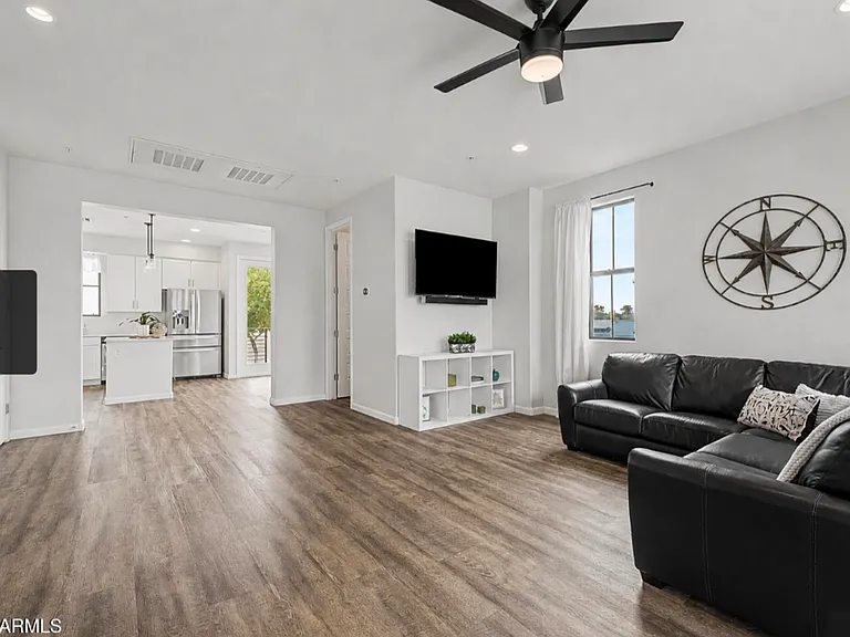 2090 S Dorsey Ln #1030 — Photo 20
