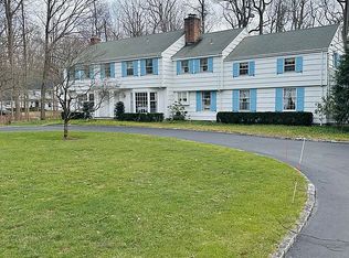 640 Hollow Tree Ridge Rd, Darien, CT 06820