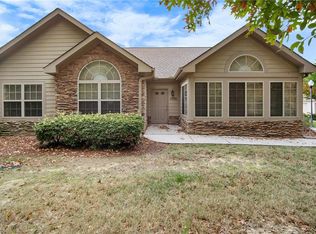 4330 Grassy Moss Dr, Greensboro, NC 27409