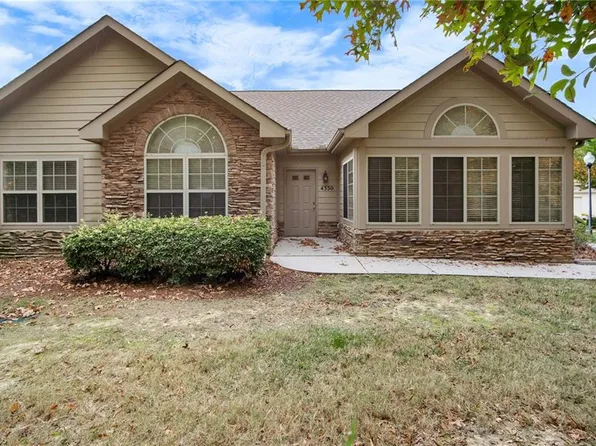 4330 Grassy Moss Dr, Greensboro, NC 27409