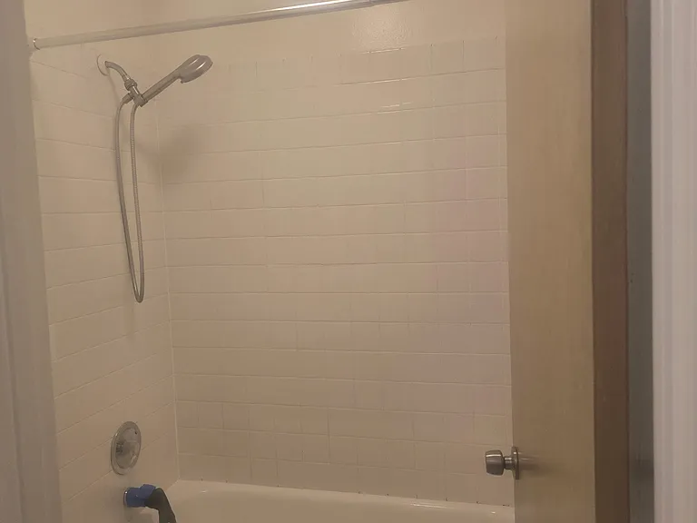 250 Whitmore St #301 — Photo 19