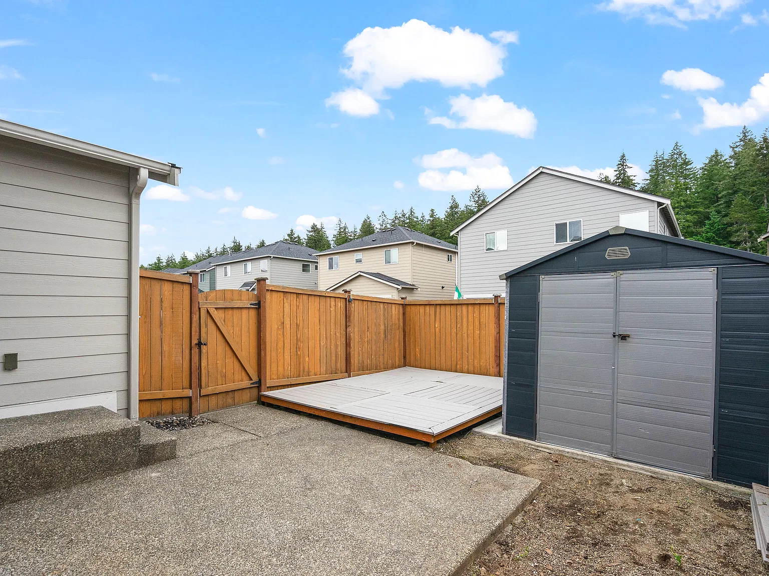 4 bed, 1908 sqft, $2,660 — Photo 3