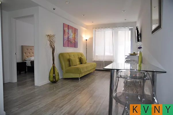 Rented by KVNY Soho | media 59