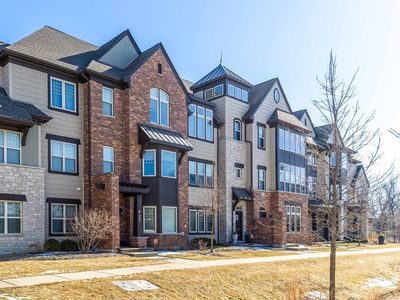 633 Parkside Ct, Libertyville, IL, 60048