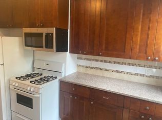 158 Dupont St APT 2L, Brooklyn, NY 11222