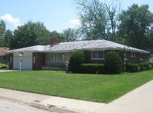 1440 Sunset Ln, Kankakee, IL 60901