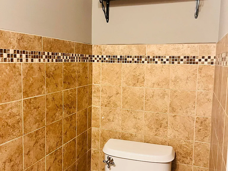 105 Charing Pl — Photo 11