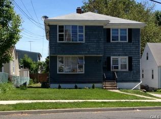 2092 Madison Ave, Bridgeport, CT 06606