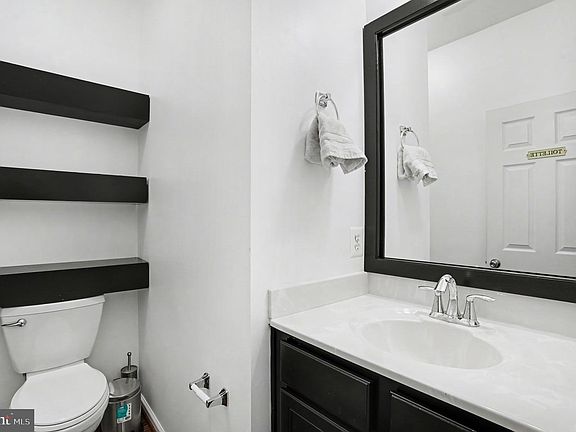 3rd image of 506 Millar Ct