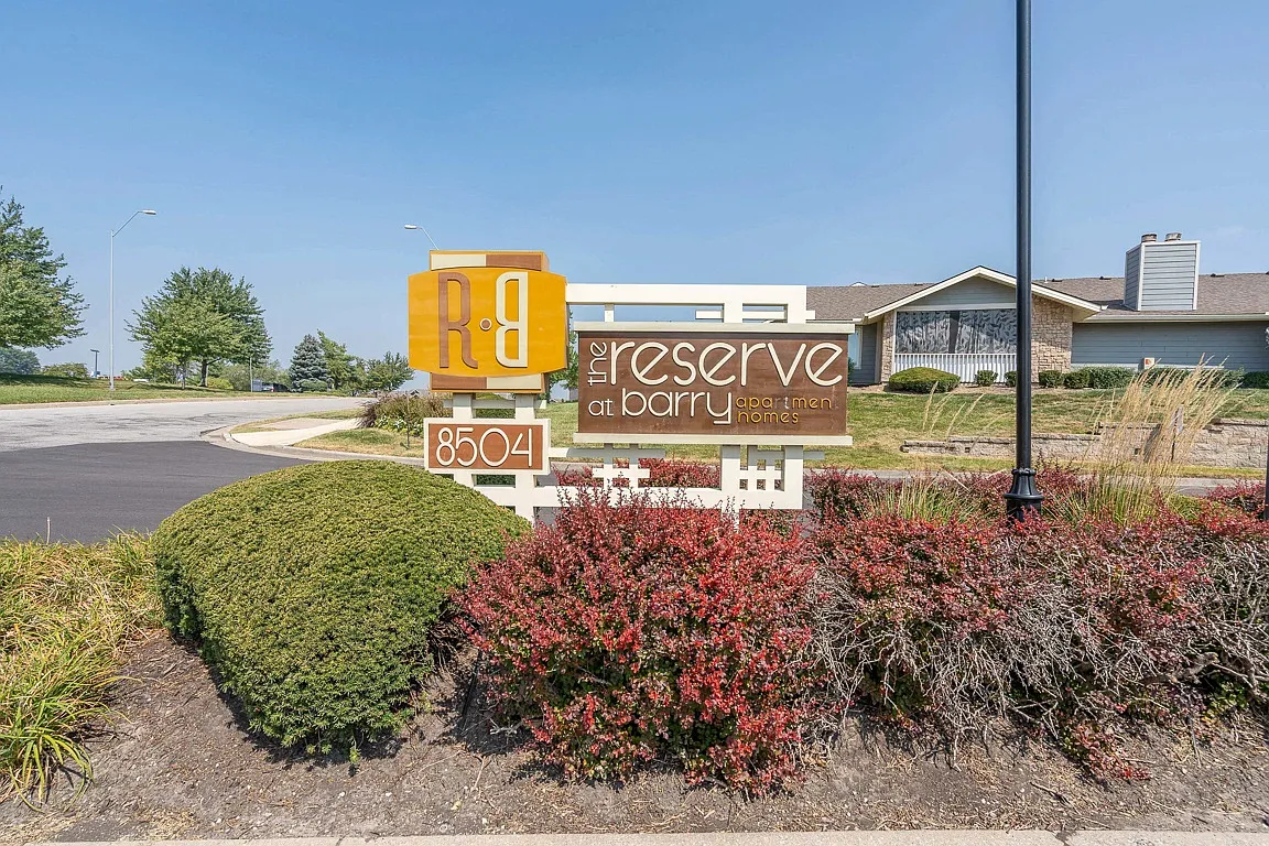 The Reserve At Barry Apartments — Photo 1