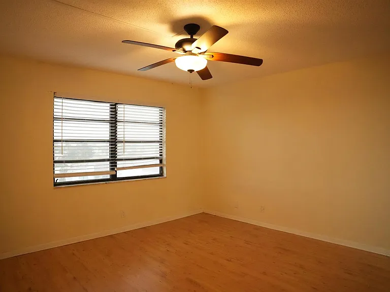 4640 Lucerne Lakes Blvd W #508 — Photo 12