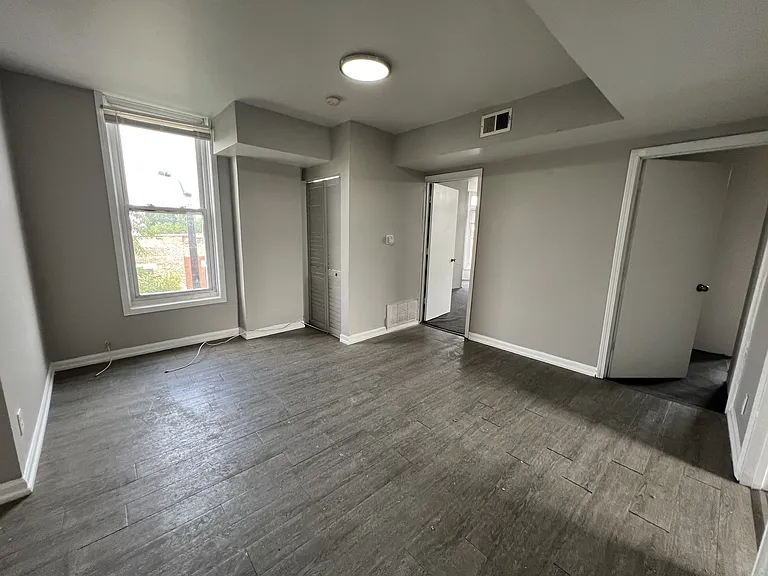 1759 W 21st St #3F — Photo 4