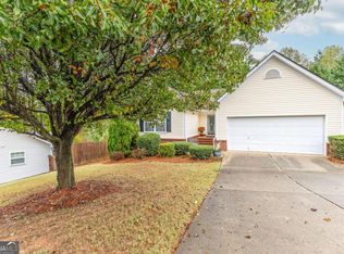399 Burts Crossing Dr, Dawsonville, GA 30534