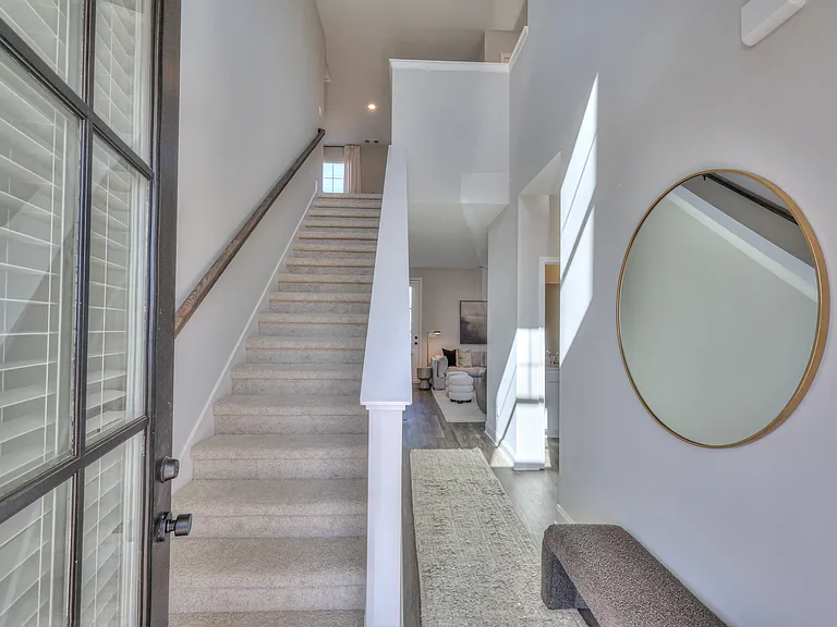 2762 Residences — Photo 12