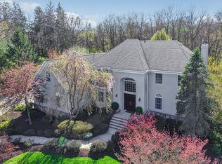 28 Brentwood Ct, Basking Ridge, NJ 07920