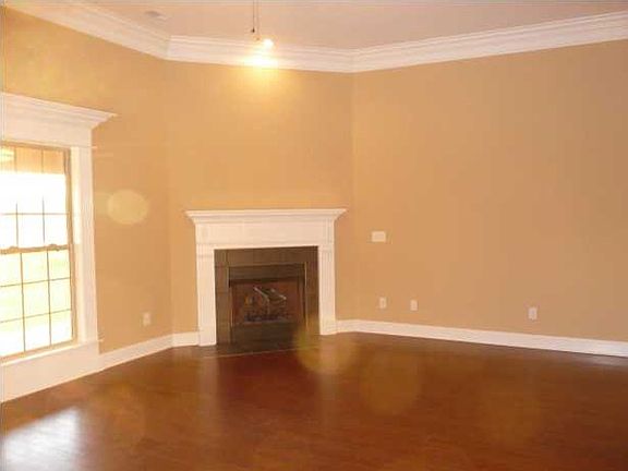 2nd image of 306 Ravens Crest Dr