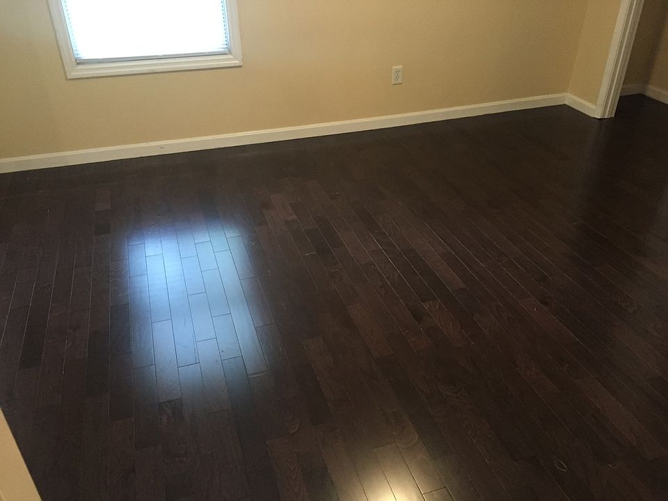 1st image of 230 E 8th St