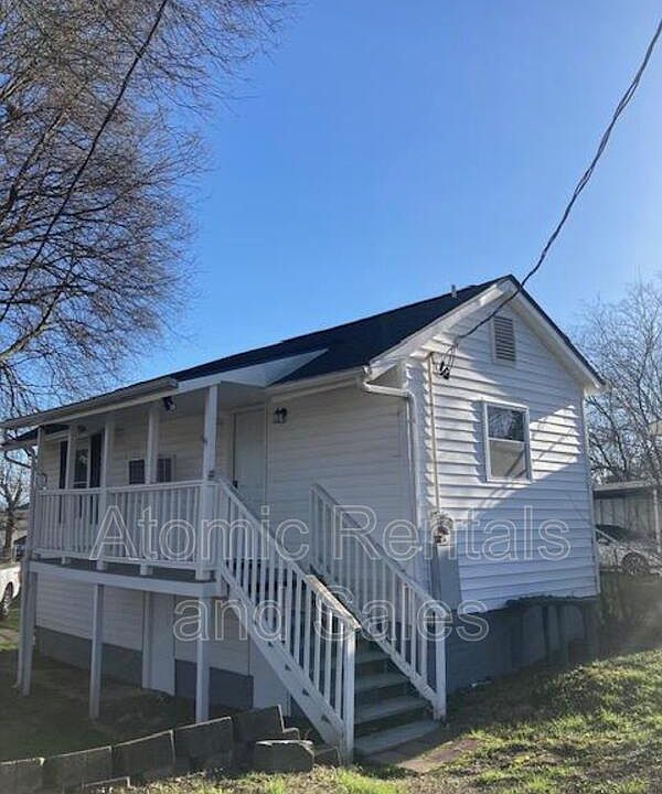 1st image of 313 Atlantic Ave NE