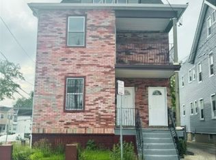 163 Dewey St, Newark City, NJ 07112