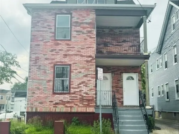 163 Dewey St, Newark City, NJ 07112
