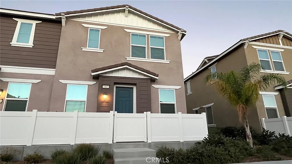 3 bed, 2.5 bath, 1506 sqft, $3,100 — Photo 1