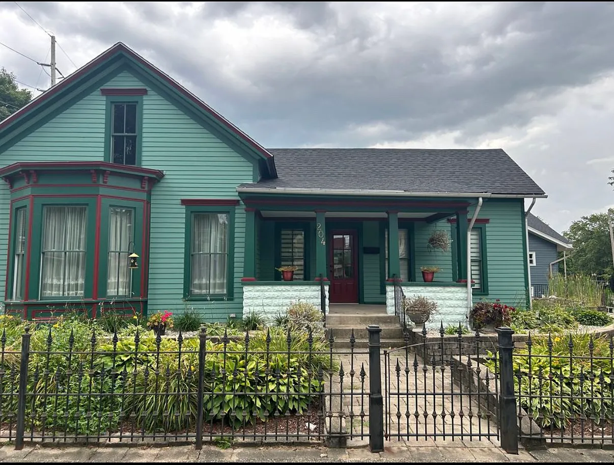 204 Beech St — Photo 1