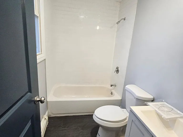8 William St #2 — Photo 6