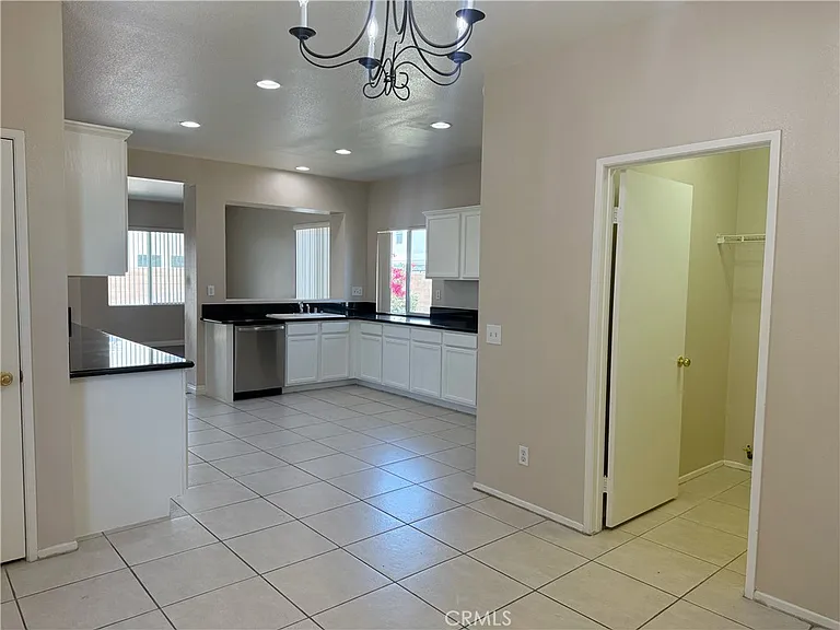 6569 Gladiola St — Photo 13