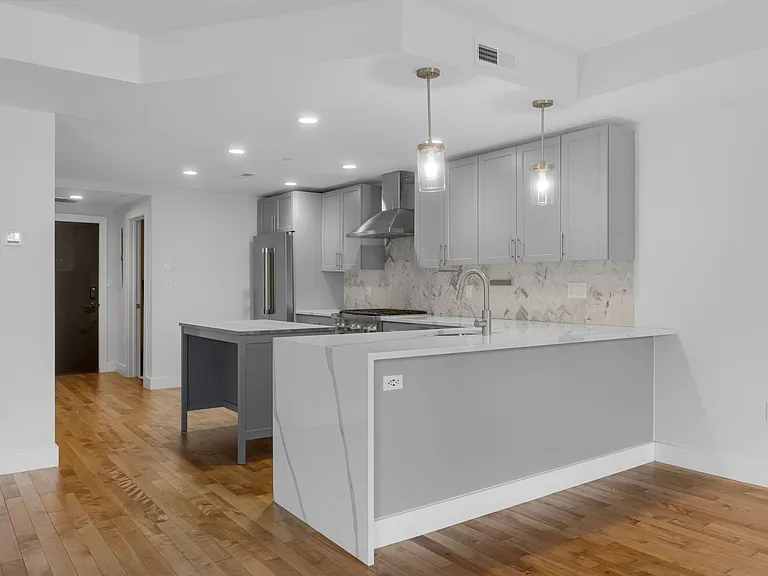 50 Hichborn St #506 — Photo 17
