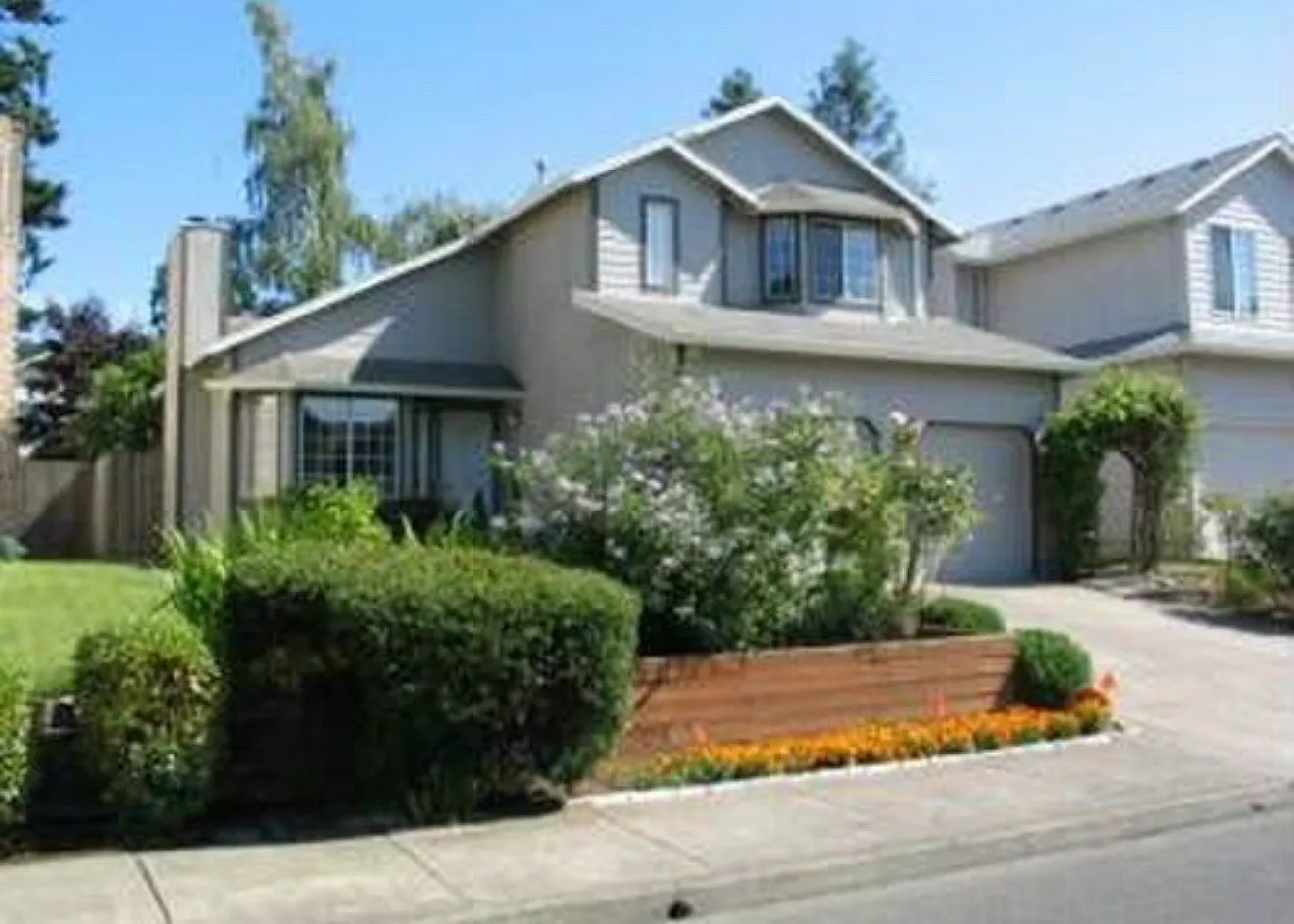 3 bed, 2.5 bath, 1376 sqft, $2,550 — Photo 1
