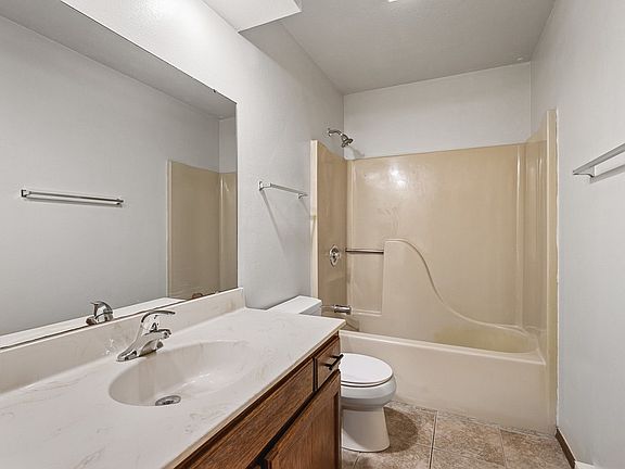 4th image of 4728 Trevor Cir #4-1BA