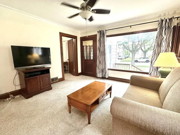 2557 N 59th STREET, Milwaukee, WI 53210