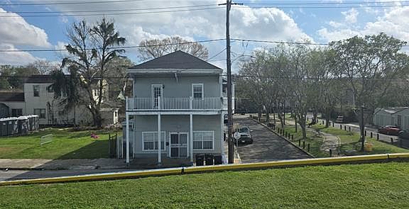 2nd image of 529 Patterson Dr APT C
