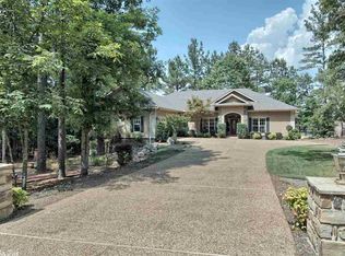 11 Lejos Ln, Hot Springs Village, AR 71909