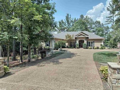 11 Lejos Ln, Hot Springs Village, AR, 71909