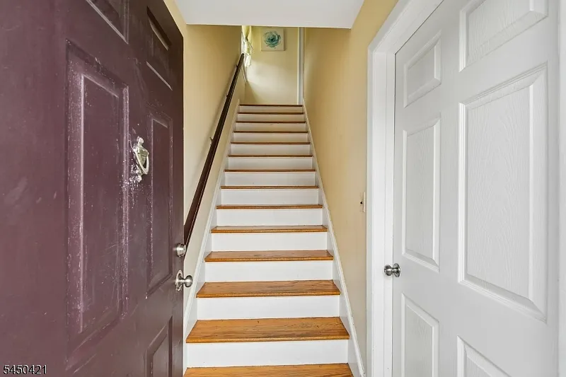 2 bed, 1.0 bath, $2,300 — Photo 2
