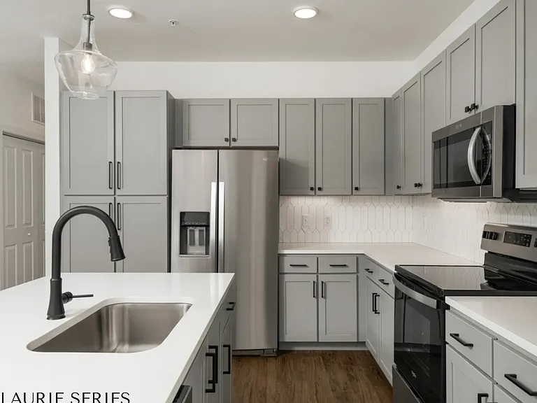 Laurie Series Kitchen