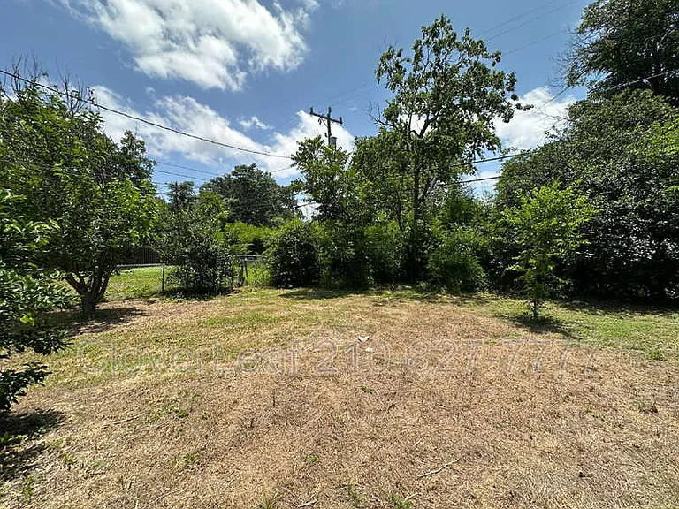214 Basswood Dr — Photo 31