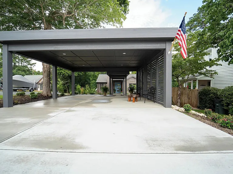 306 Commerce St — Photo 12