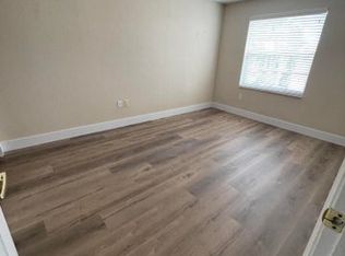 9074 Dupont Pl, Wellington, FL 33414