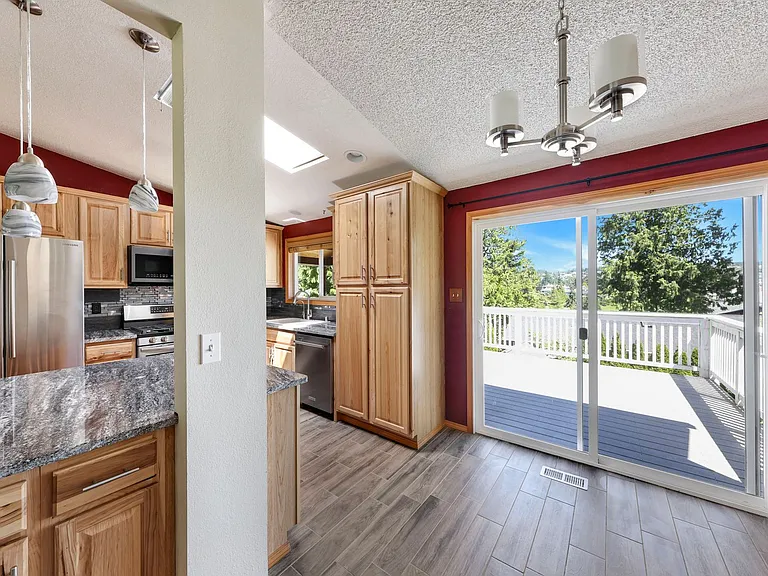 6127 Parkside Dr — Photo 4