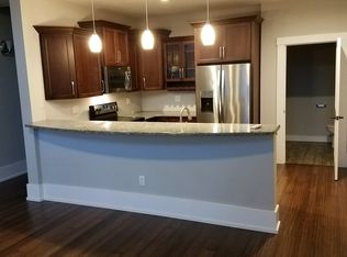316 Dorney Plz, Findlay, OH 45840
