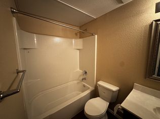 2521 Robert Wynn St APT 4, El Paso, TX 79936